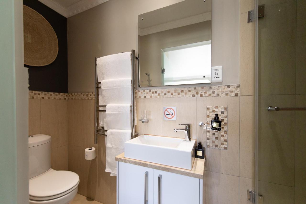 Oceana Palms Luxury Guest House กอร์ดอนส์เบย์ ภายนอก รูปภาพ